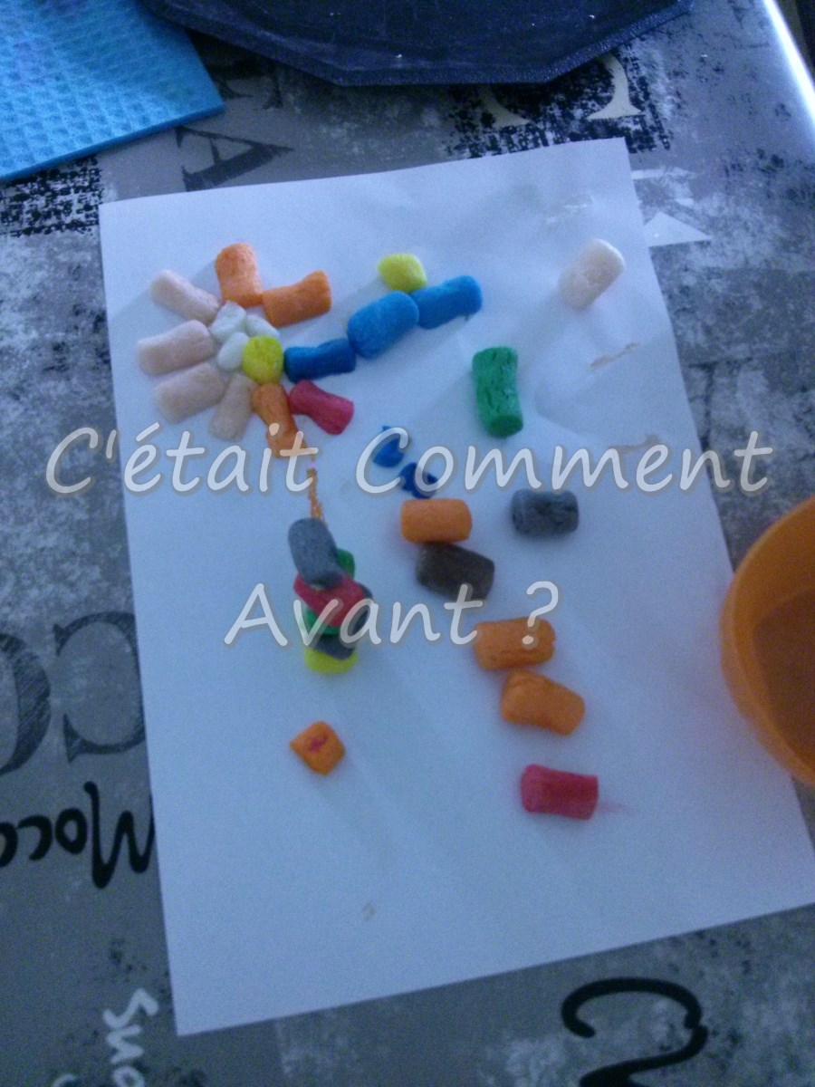 Melle Pikotine a compris comment faire avec les Playmais (merci nounou!)