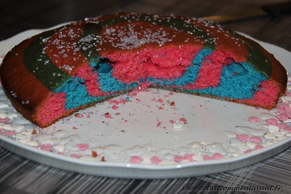Sur un gâteau coloré (pour changer!)